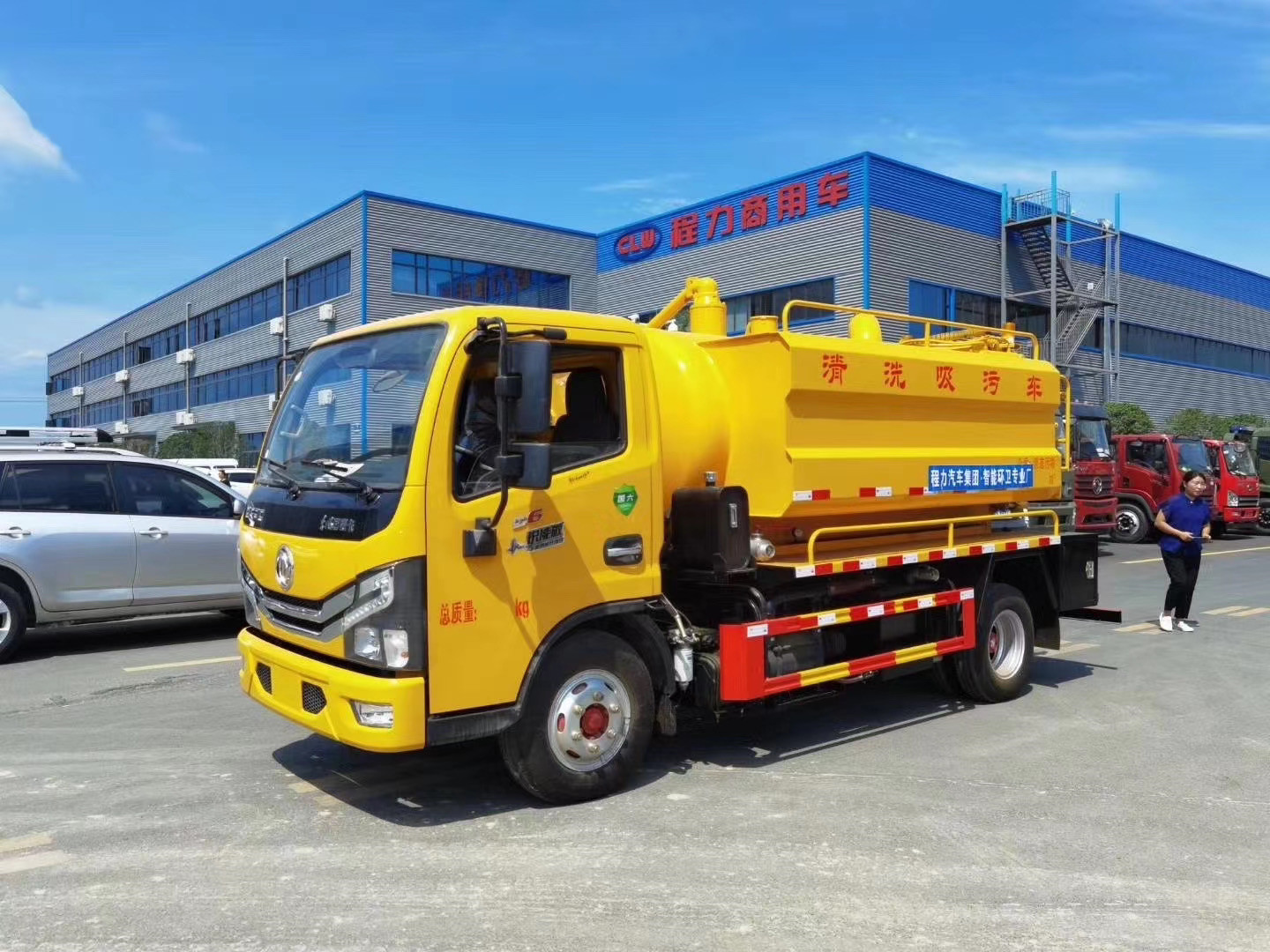 國(guó)六東風(fēng)清洗吸污車(chē)有哪些特點(diǎn)