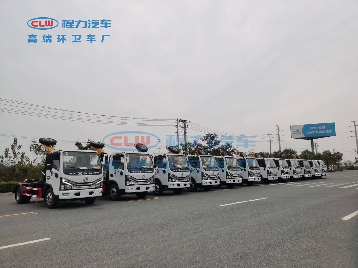 首批12臺東風國六勾臂垃圾車發車！